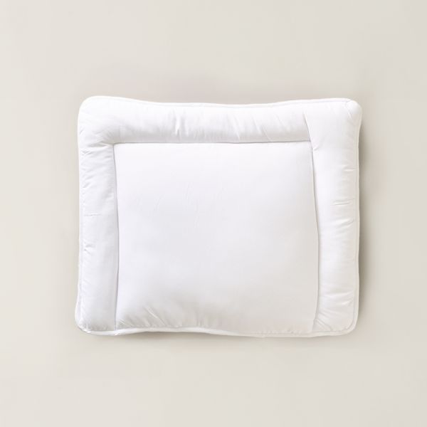 60x70 pillow anti-allergic with polyester filling and microfibre cover from Petite Amélie